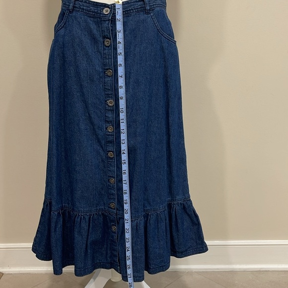 Denim Skirt A-line button down size 6 Petite - Picture 2 of 3